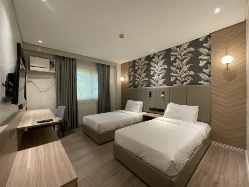 Luisita Central Park Hotel Photos