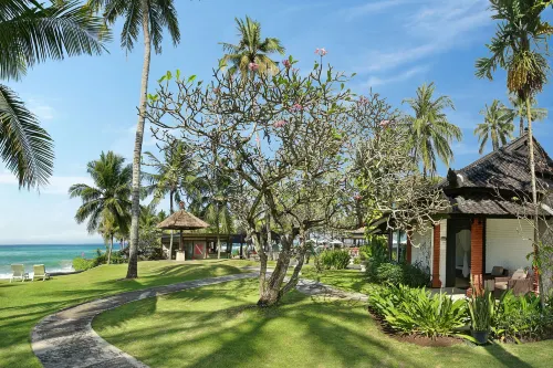 Candi Beach Resort & Spa Eksterior Photos