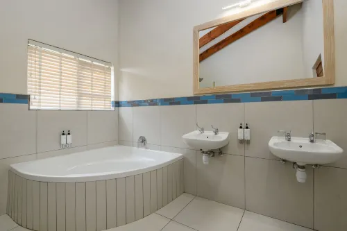 The Kingdom Resort Kamar Photos