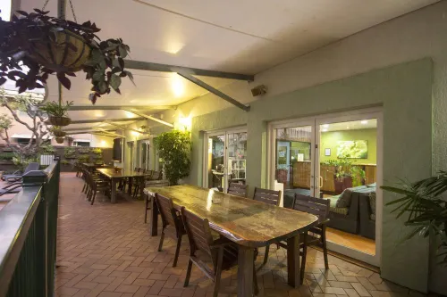 Coral Tree Inn Ristorazione Photos
