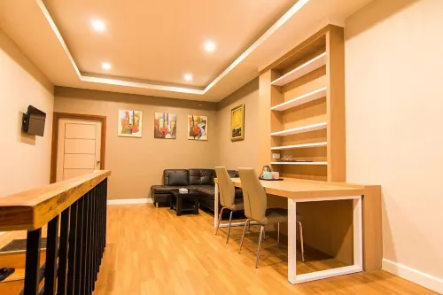 At Home at Udon Photos
