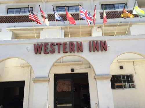 Old Town Western Inn Exterior Photos
