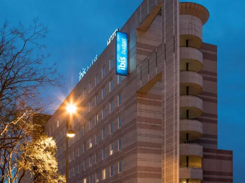 Hôtel Ibis Budget Paris Porte de Montmartre À ne pas manquer Photos