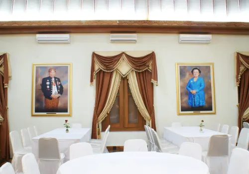 Kusuma Sahid Prince Hotel Solo Restauranger Photos