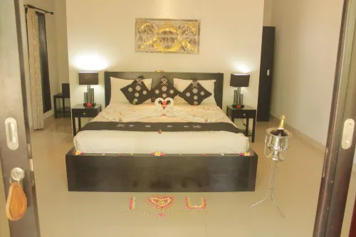 Kelapa Lovina Beach Villas - Singaraja BALI Kamar Photos