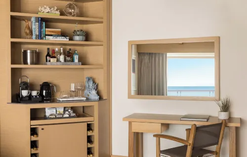 Malibu Beach Inn Kamar Photos