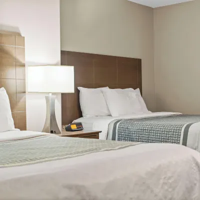 Travelodge Hotel by Wyndham Saskatoon Chambres Photos