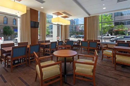Hyatt Place Chicago River North Dining Photos