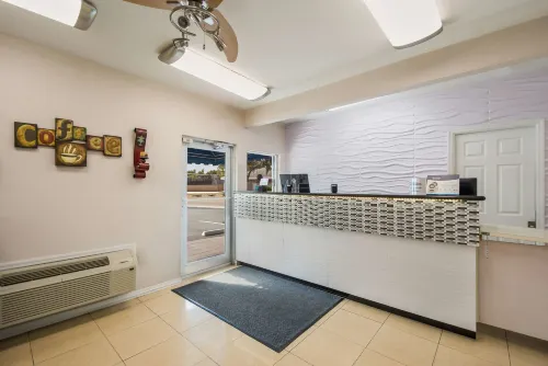 SureStay Hotel by Best Western Sarasota Lido Beach Public Areas Photos