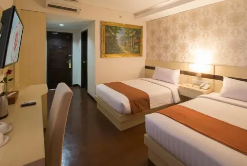 Grand Puri Saron Yogyakarta Camere Photos