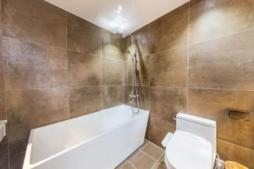The Post Hotel Kamar Photos