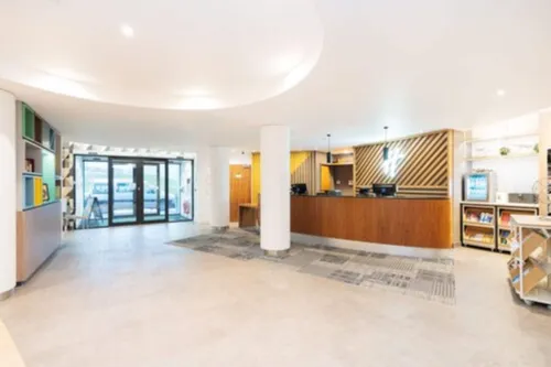 Holiday Inn London - Luton Airport Espaces publics Photos