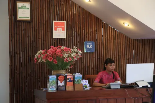 The Earth Villa Area Publik Photos