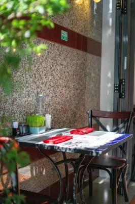 Little Saigon Boutique Hotel Restauration Photos