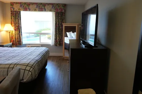 Coratel Inn and Suites by Jasper Ocean Shores Rooms Photos