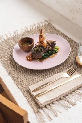 Dune Seseh Dining Photos