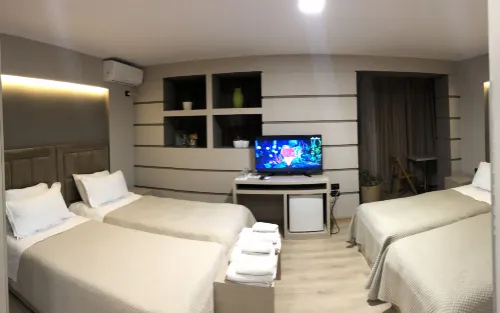 Freddy's Hotel Zimmer Photos