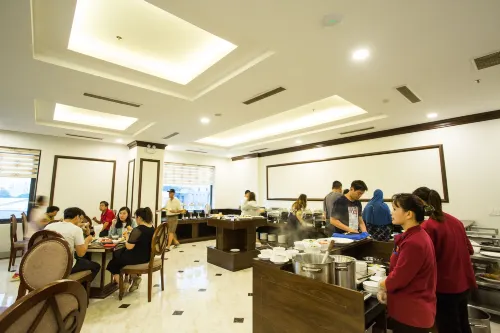 Song Loc Luxury Hotel Restauration Photos