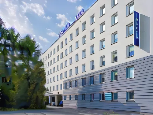 Ibis Budget Warszawa Centrum Exterior Photos