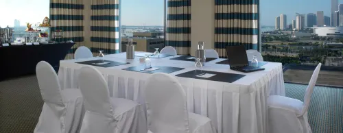 Hilton Miami Downtown Business Photos