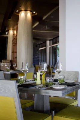 Pullman Phuket Arcadia Naithon Beach تناول الطعام Photos