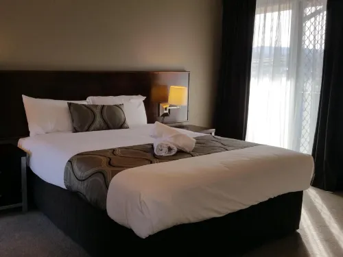 Halfway Motel Rooms Photos