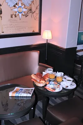 Hotel Saint Cyr Etoile Ăn uống Photos