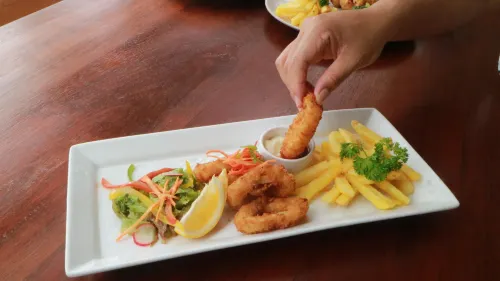 Abia Villa Legian Dining Photos