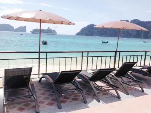 Phi Phi Long Beach Resort & Villa À proximité de l'hôtel Photos