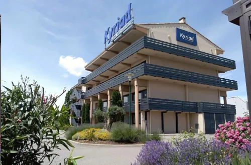 Hotel KYRIAD CARCASSONNE - Aéroport Chambres Photos