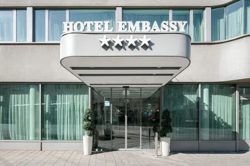 Eurostars Embassy Esterni Photos