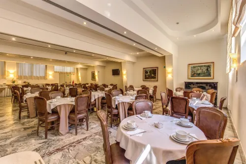 Pinewood Hotel Rome Restauration Photos