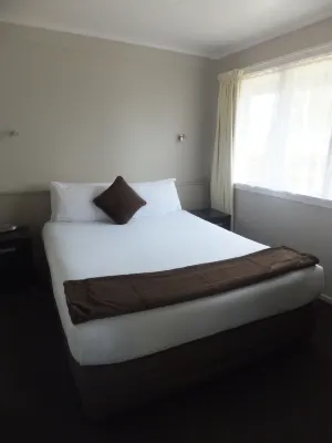 Quality Inn Acapulco Taupo Rooms Photos