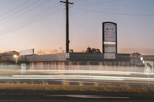 West End Motor Lodge Near Hotel Photos