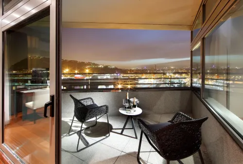 Eurostars Grand Marina Hotel GL Zimmer Photos