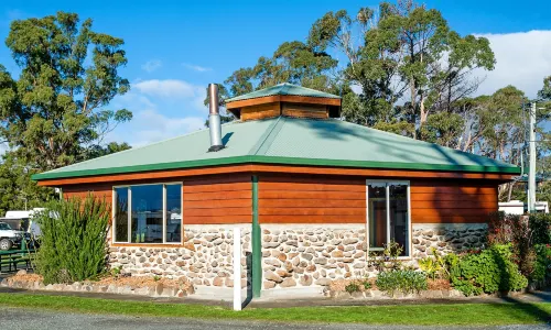 Snug Beach Cabin and Caravan Park Extérieur Photos