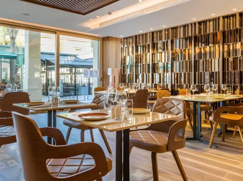 Leonardo Boutique Hotel Larnaca Dining Photos