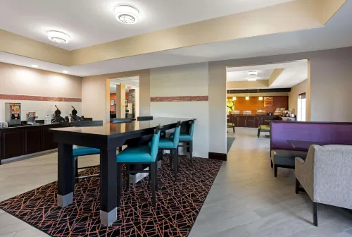 La Quinta Inn & Suites by Wyndham Houston Bush Intl Airpt E Empfohlen Photos