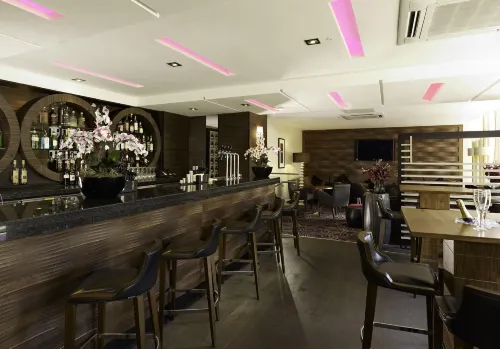 DoubleTree by Hilton London Victoria Photos