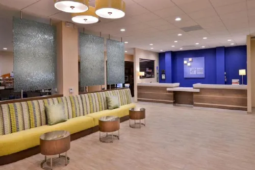 Holiday Inn Express & Suites Pasadena - Los Angeles 호텔 주변 Photos