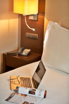 Turim Iberia Hotel Rooms Photos