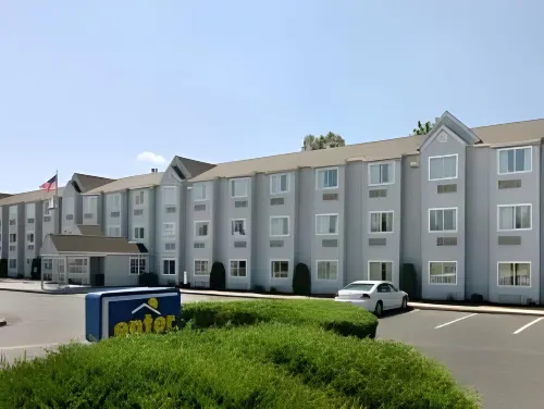 Microtel Inn & Suites by Wyndham Charleston WV Featured Photos