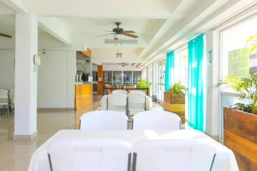 Hotel Terracaribe Dining Photos
