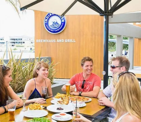 The Marina Hotel - Mindarie Mahlzeiten Photos