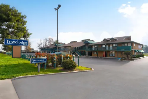 Travelodge by Wyndham Lemoore Near Naval Air Station Extérieur Photos