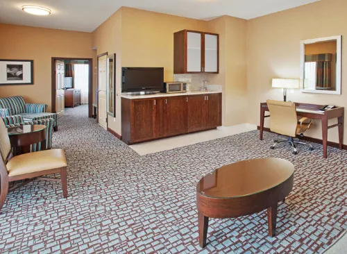 Holiday Inn Express & Suites Salinas Photos