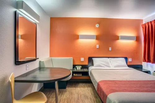 Motel 6 Murfreesboro, TN Rooms Photos