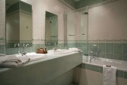 Le Manoir Saint Thomas Rooms Photos