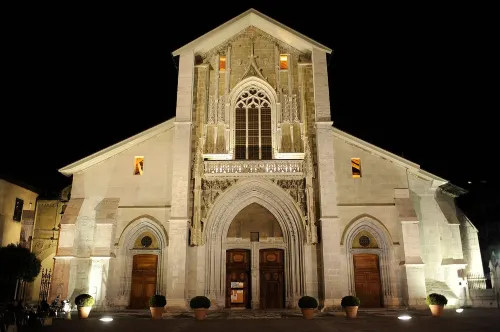 Hôtel Kyriad Chambéry Extérieur Photos