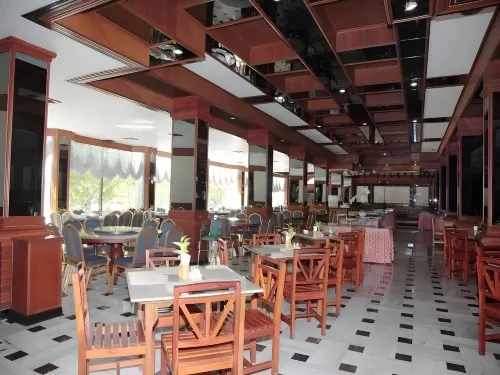 Royal Palace Hotel Restauration Photos